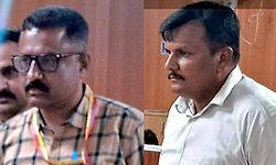 Chamarajanagar: ಲಂಚ ಸ್ವೀಕರಿಸುತ್ತಿದ್ದ ನಗರಸಭೆ ಅಧಿಕಾರಿಗಳು ಲೋಕಾಯುಕ್ತ ಬಲೆಗೆ