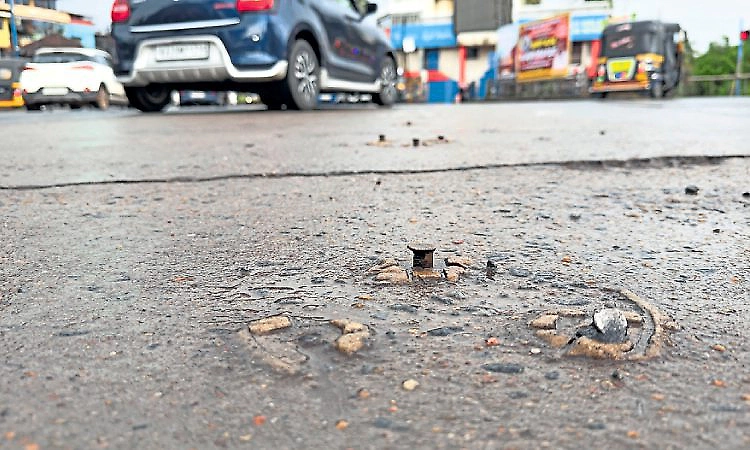 Damaged traffic cones and blinkers turn hazardous on Udupi roads