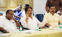 ಮೇಲ್ಮನೆ ಚುನಾವಣೆಗೆ ಅಡ್ಡ ಮತದಾನ ‘ಗ್ಯಾರಂಟಿ’: ಆದರೆ ಯಾರಿಂದ?