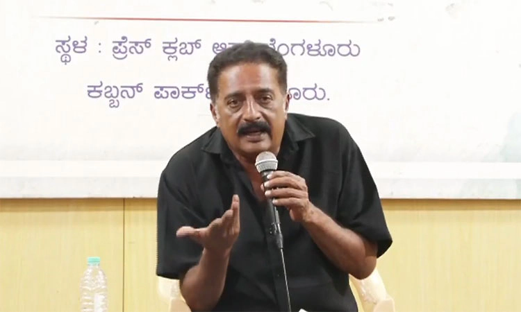 ಧರ್ಮಸ್ಥಳ ಪ್ರಕರಣ: ವೀರೇಂದ್ರ ಹೆಗ್ಗಡೆ ಅದ್ಭುತವಾದ ಶ್ರೇಷ್ಠ ವ್ಯಕ್ತಿ: ಪ್ರಕಾಶ್ ರಾಜ್